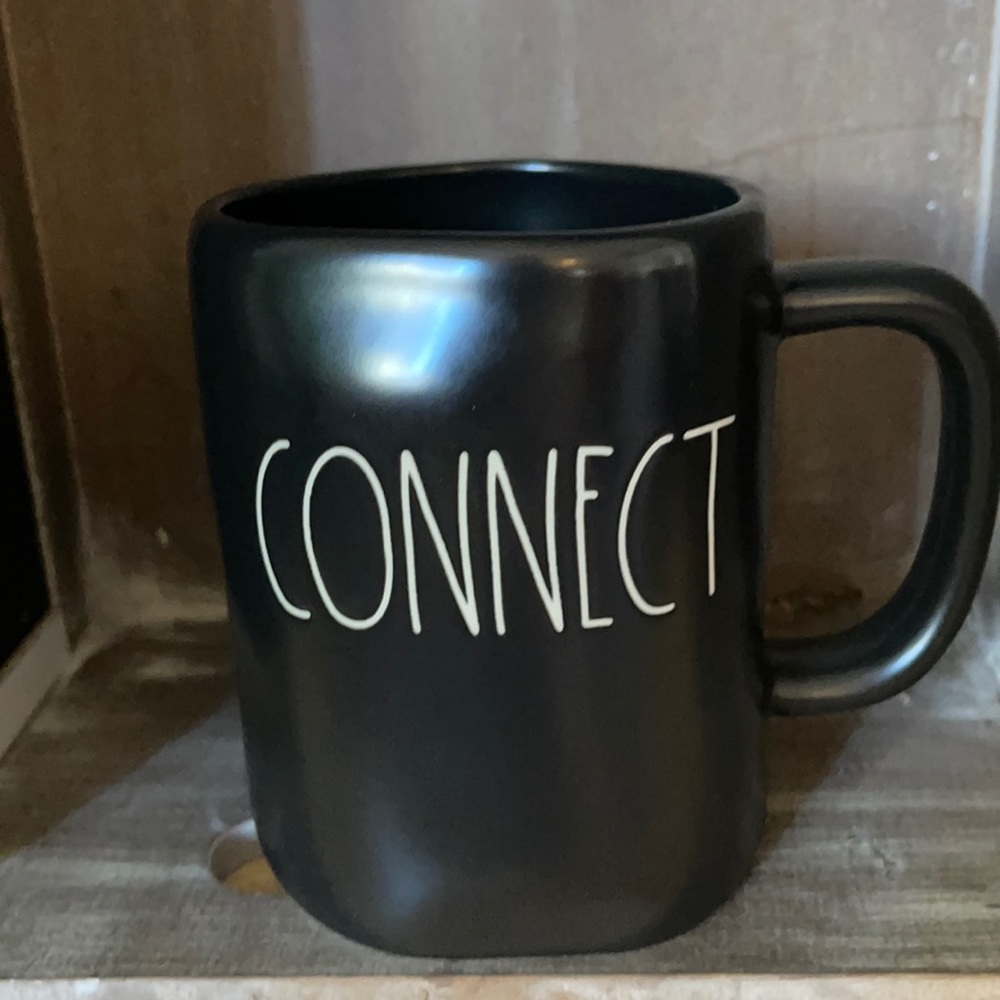 RAE DUNN BLACK CONNECT MUG
